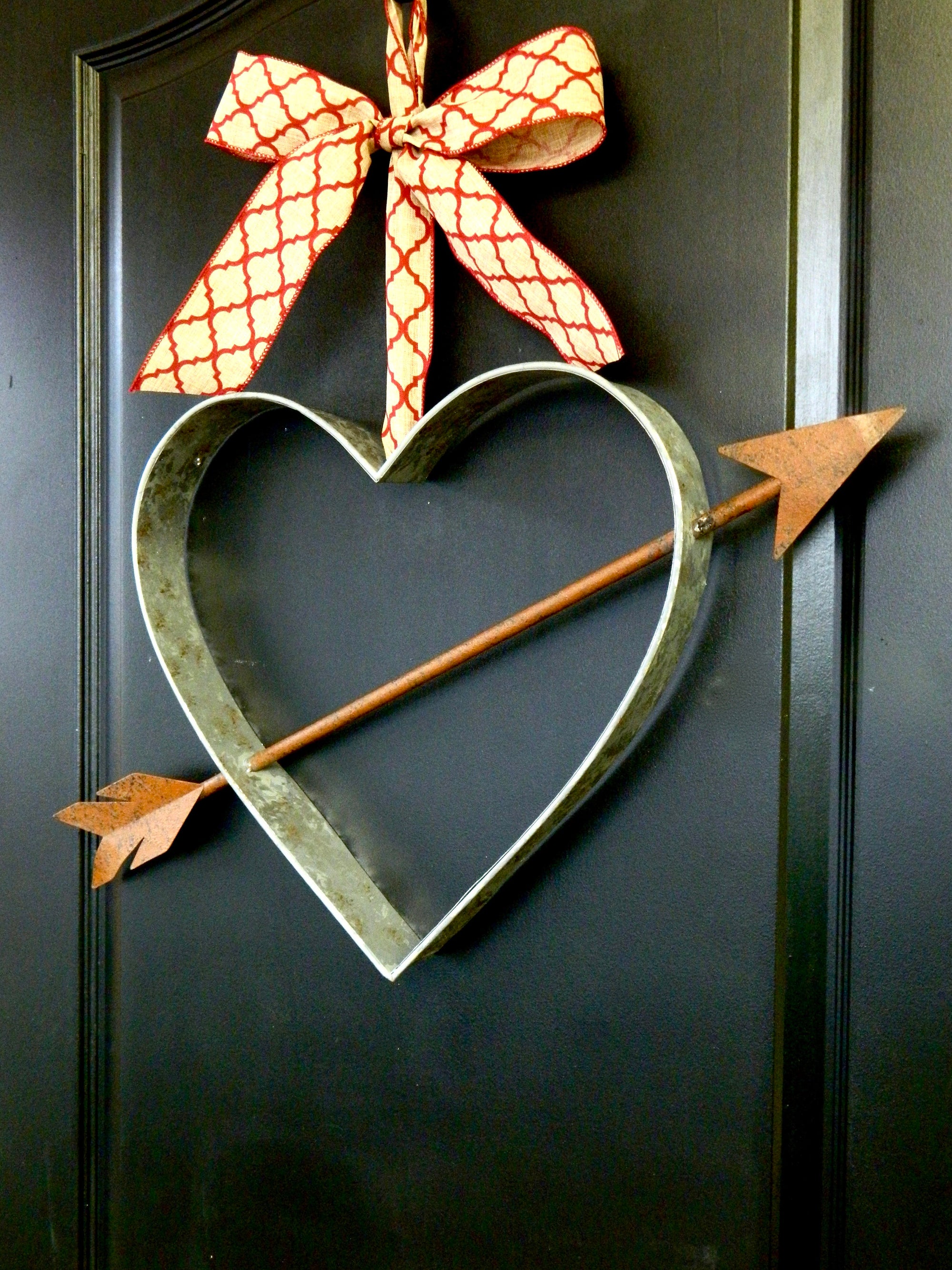 Farmhouse Heart Door Hanger
