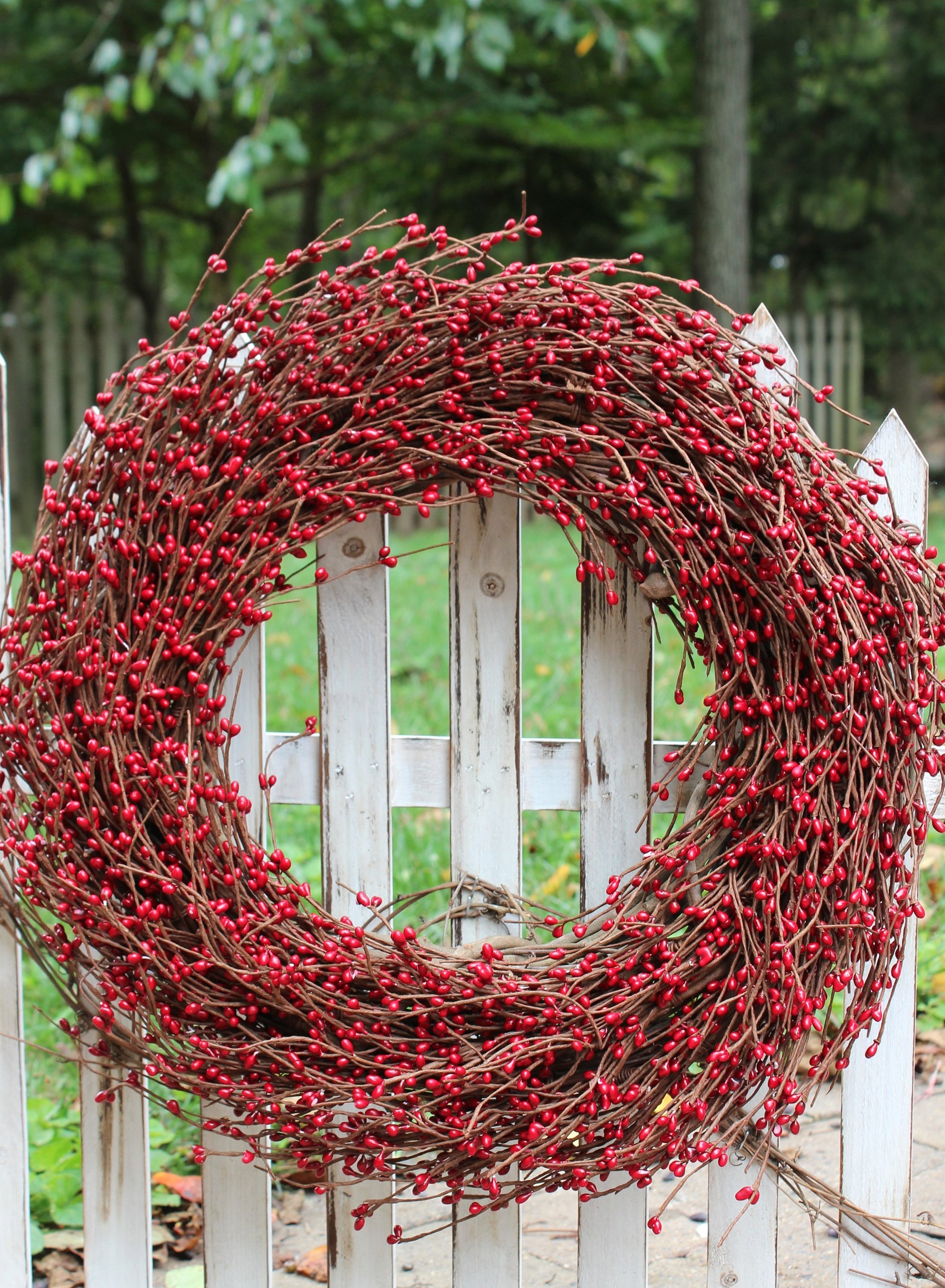 Red Pip Berry Wreath