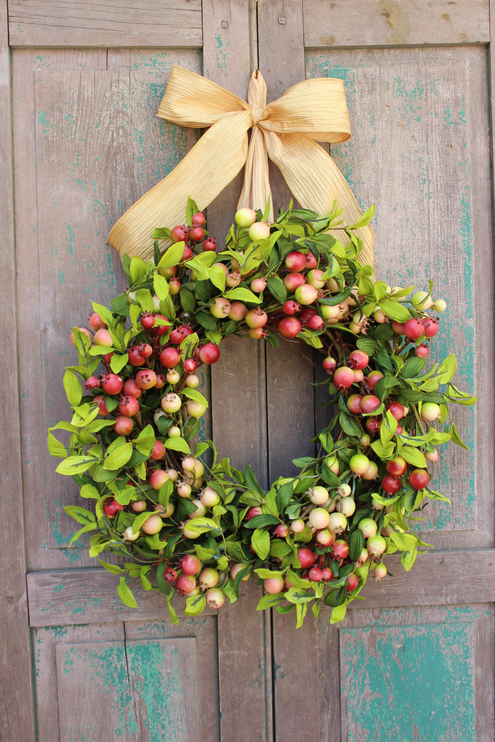 Rosehips Wreath with Bow