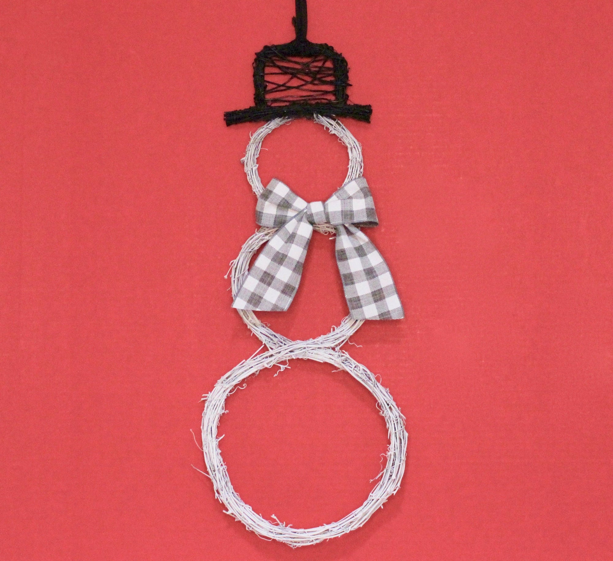 White Grapevine Snowman Wreath