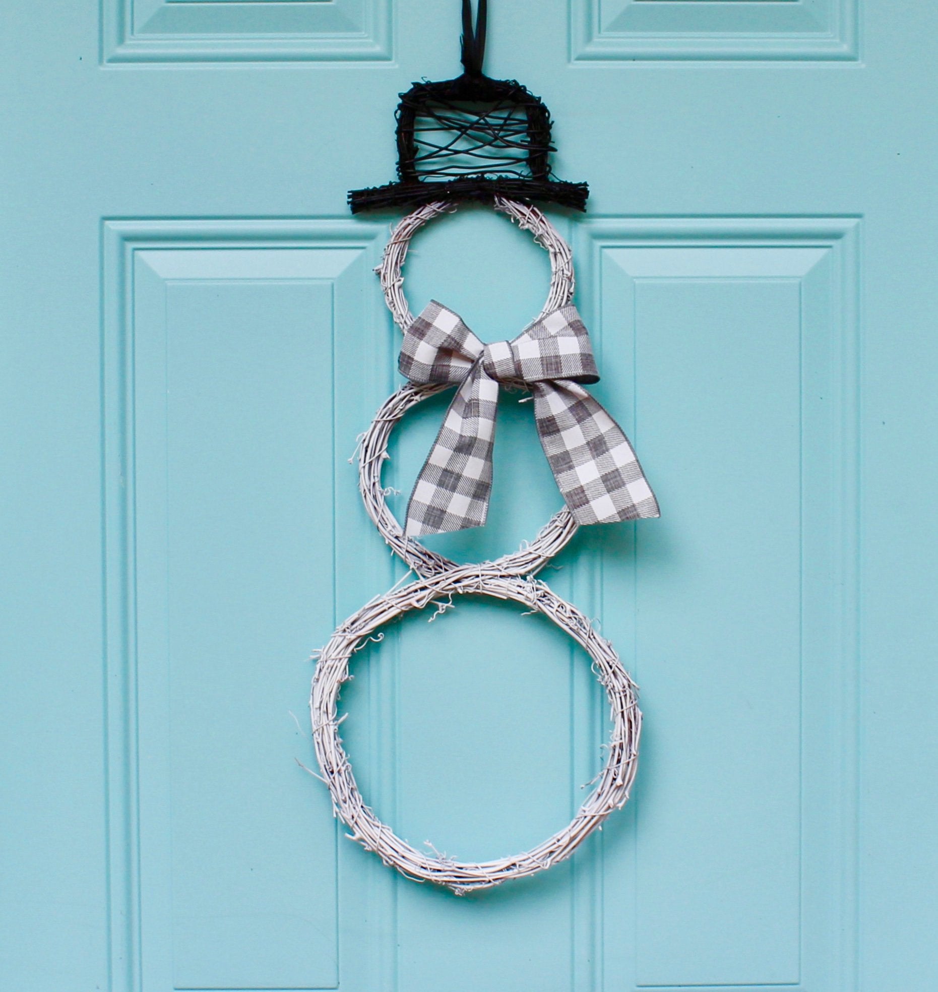 White Grapevine Snowman Wreath