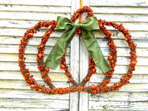 Pumpkin Pip Berry Wreath