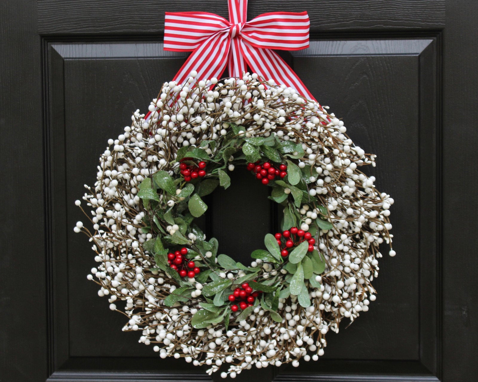Holiday wreath, holiday decor, christmas wreath, white and green mistletoe berry wreath