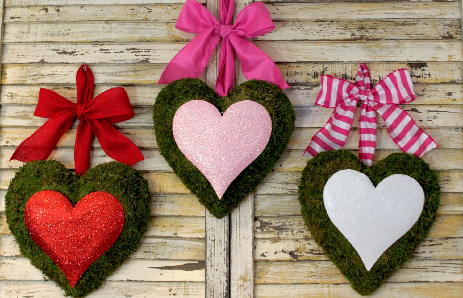 Glitter Moss Heart Door Hanger